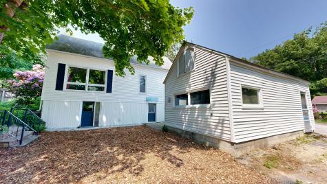 31 Vivian Street Auburn ME 04210