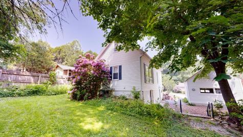 31 Vivian Street Auburn ME 04210