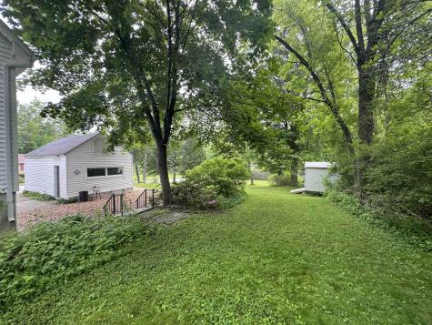 31 Vivian Street Auburn ME 04210