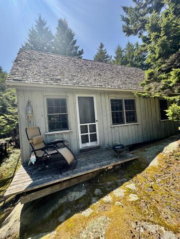90 Greens Island Vinalhaven ME 04863