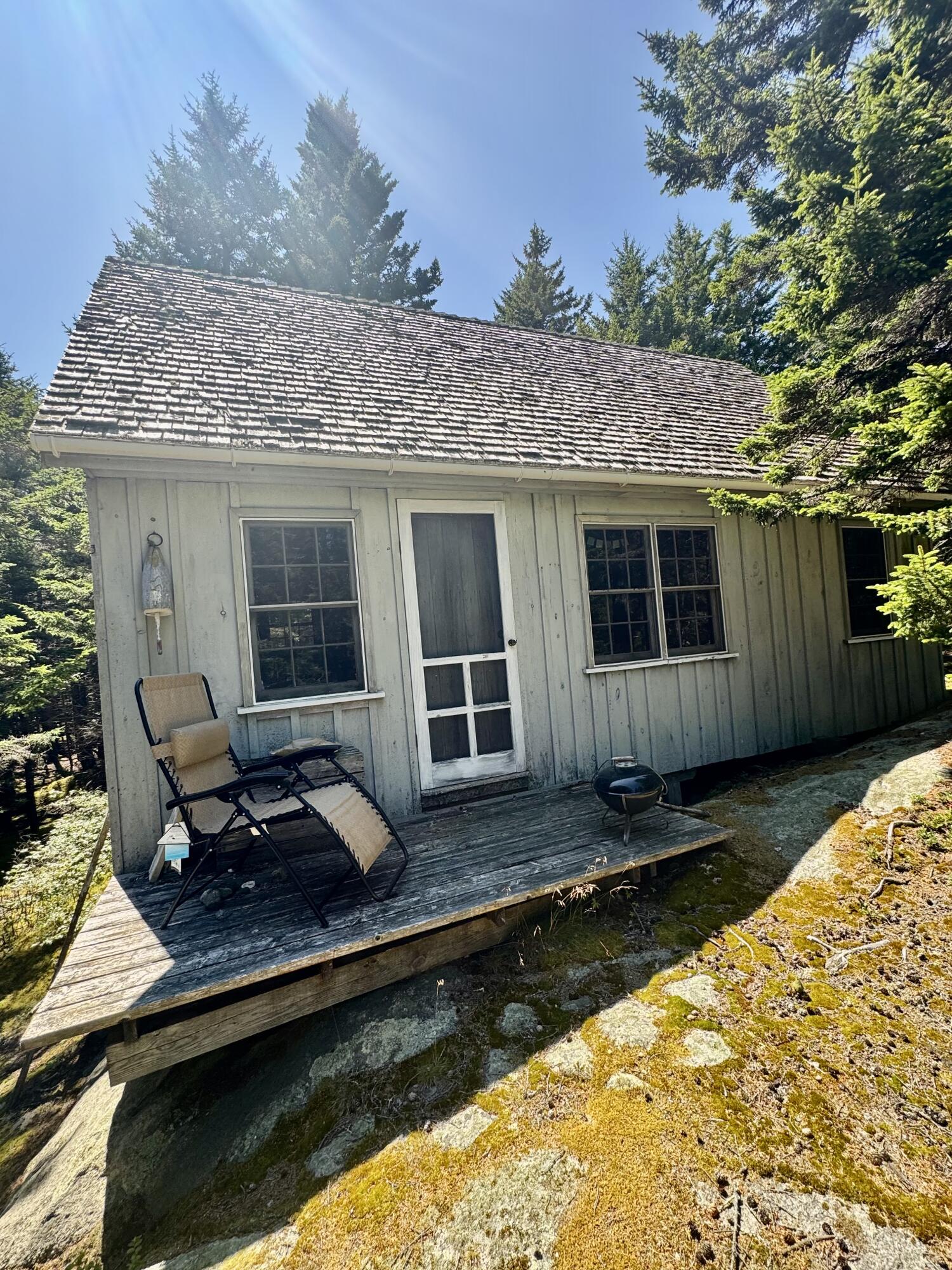 90 Greens Island Vinalhaven ME 04863