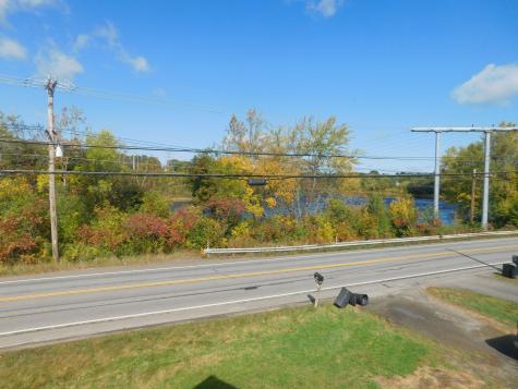 15 Main Road Eddington ME 04428