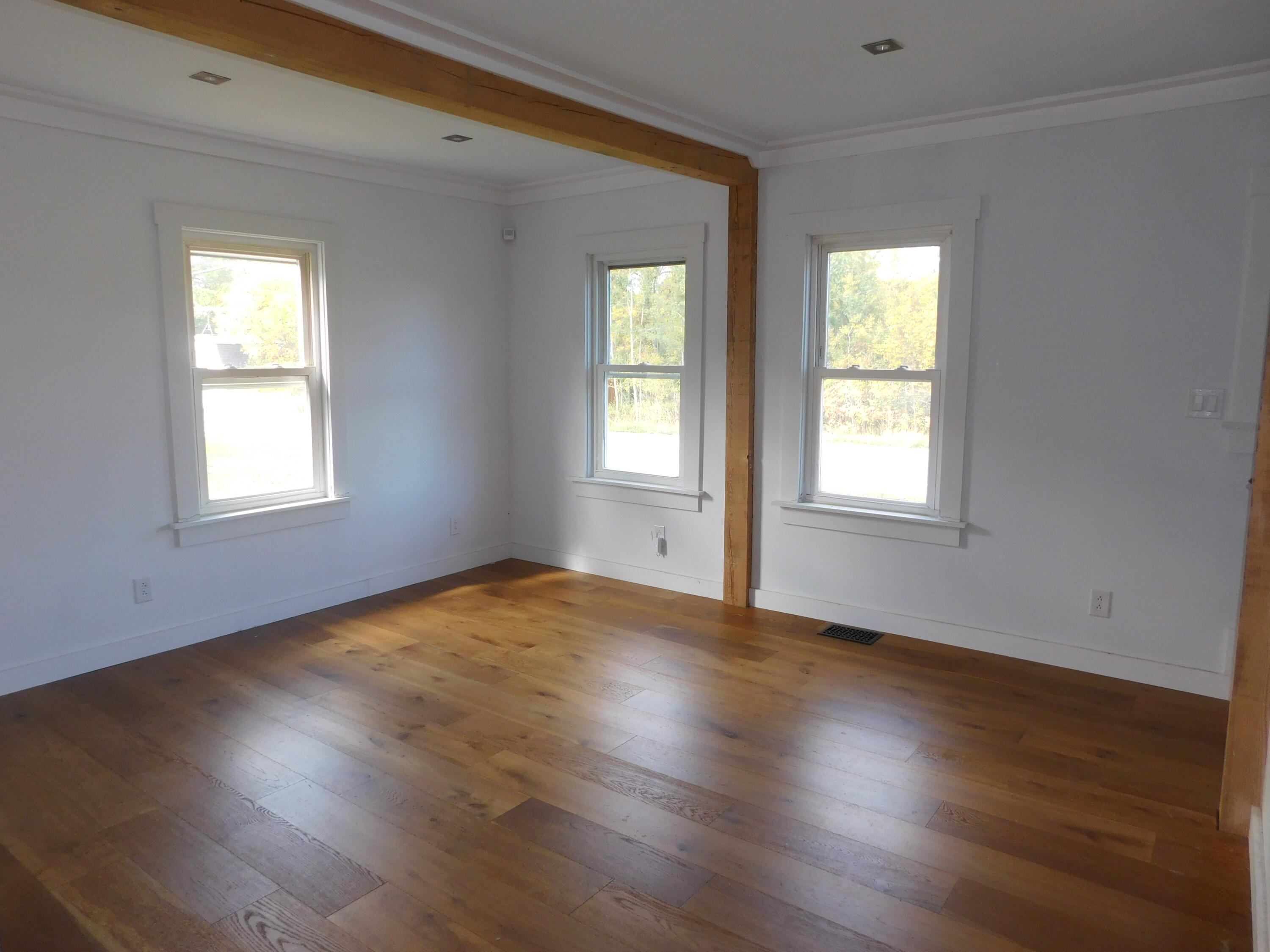 15 Main Road Eddington ME 04428