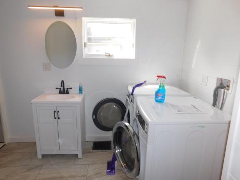 15 Main Road Eddington ME 04428