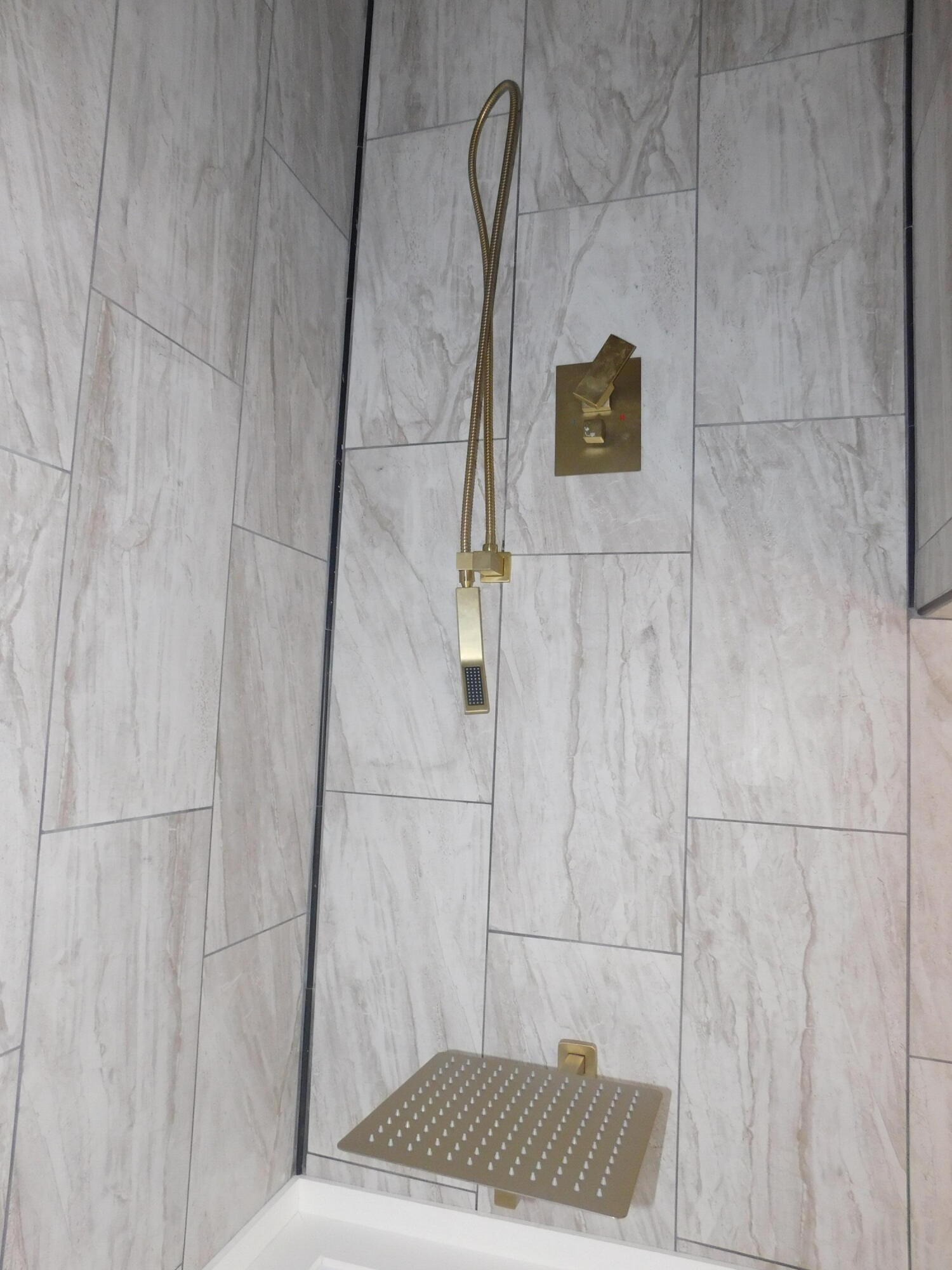 15 Main Road Eddington ME 04428