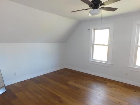 15 Main Road Eddington ME 04428