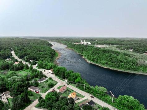 15 Main Road Eddington ME 04428