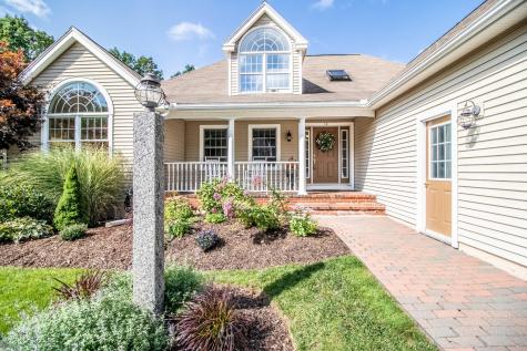 14 Northledge Terrace Falmouth ME 04105