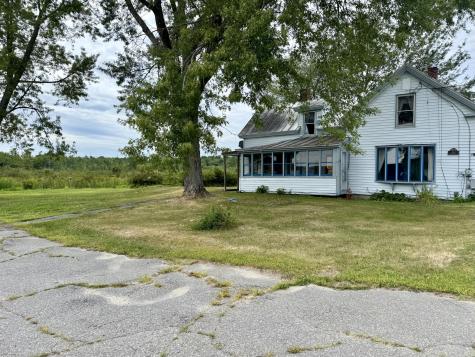16 Heath Street Oakland ME 04963