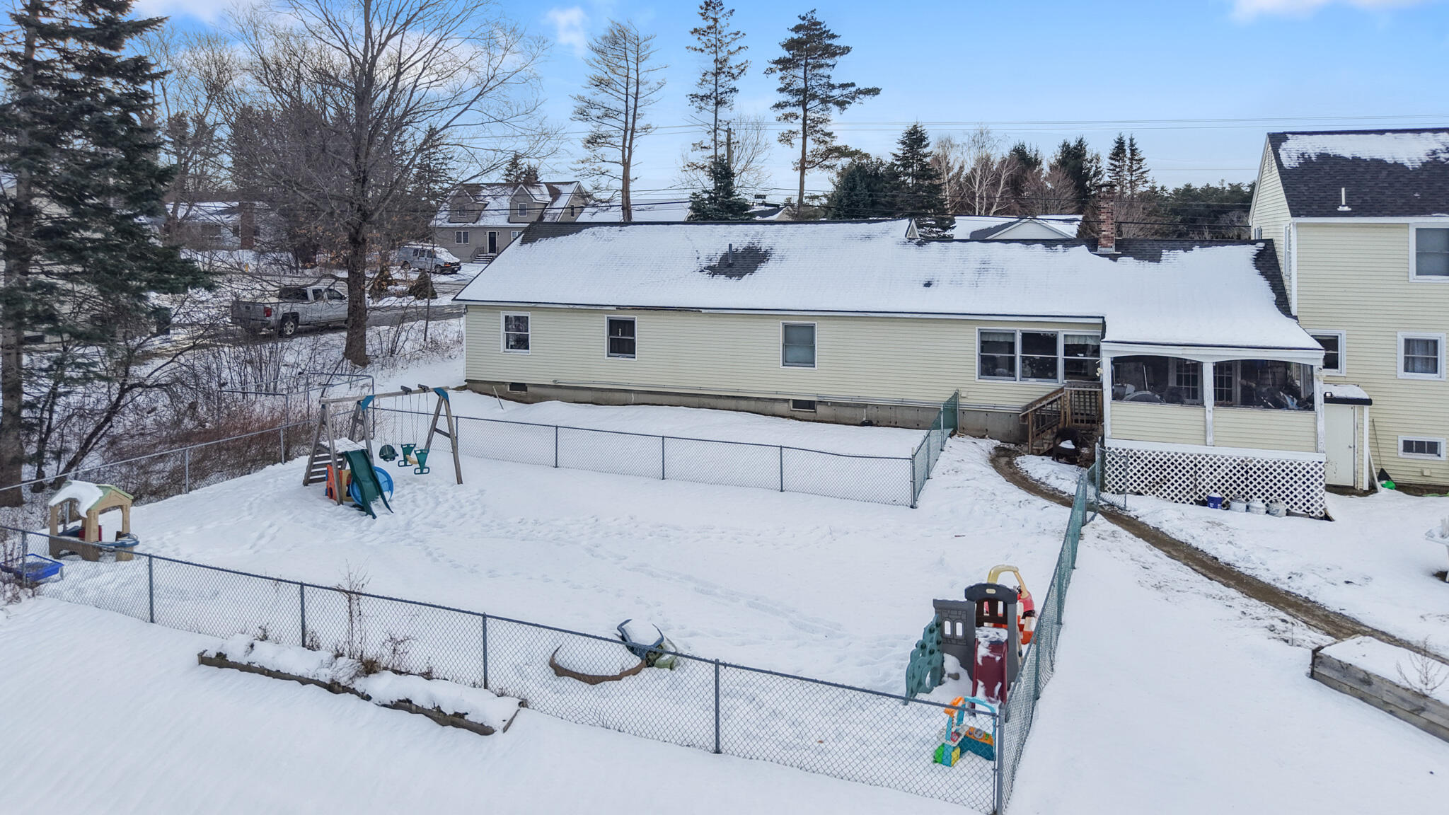 913 Essex Street Bangor ME 04401