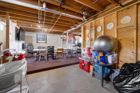 913 Essex Street Bangor ME 04401