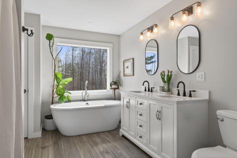 4 Overlook Drive Richmond ME 04357