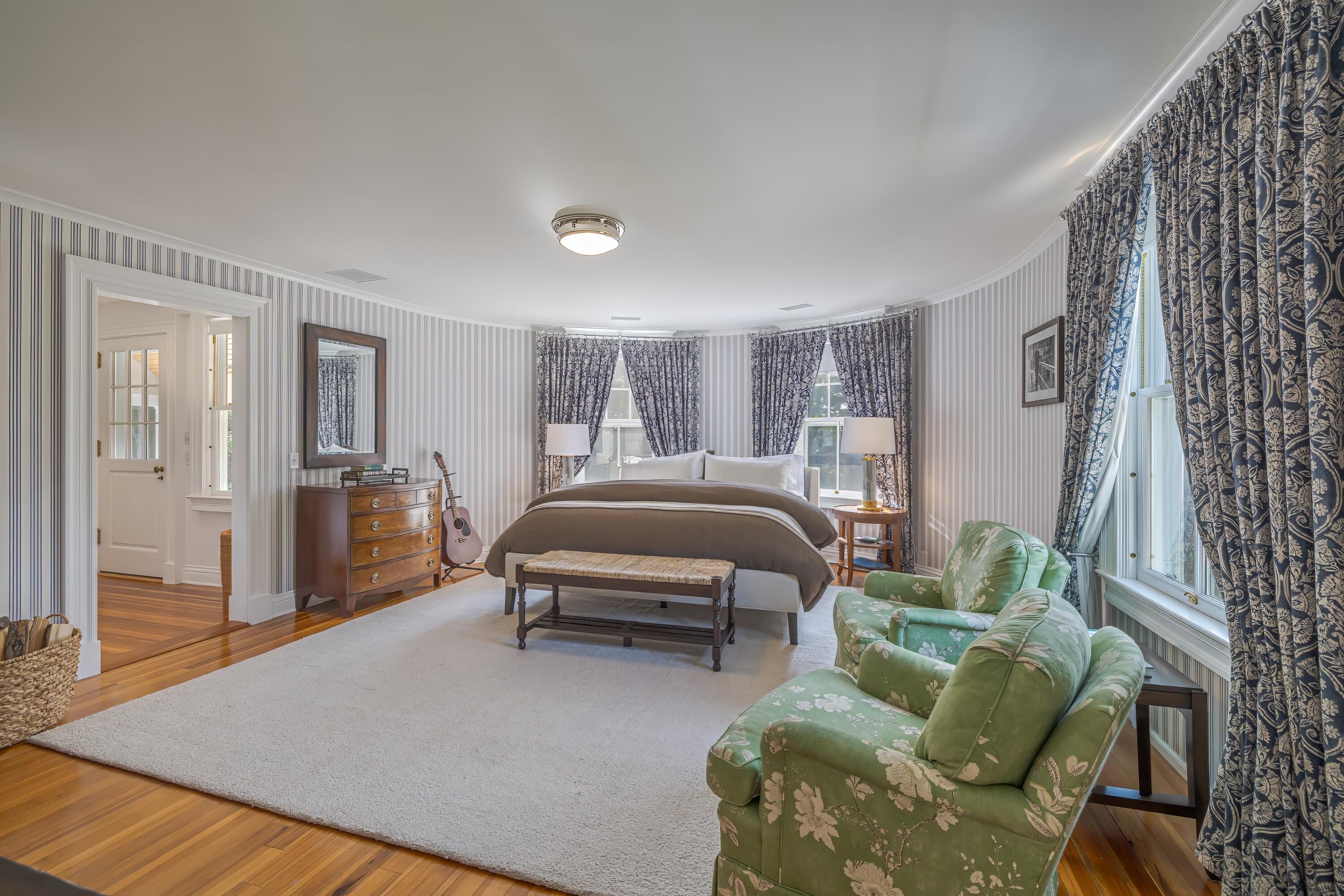 28 Harborside Rd, Northeast Harbor Mount Desert ME 04662