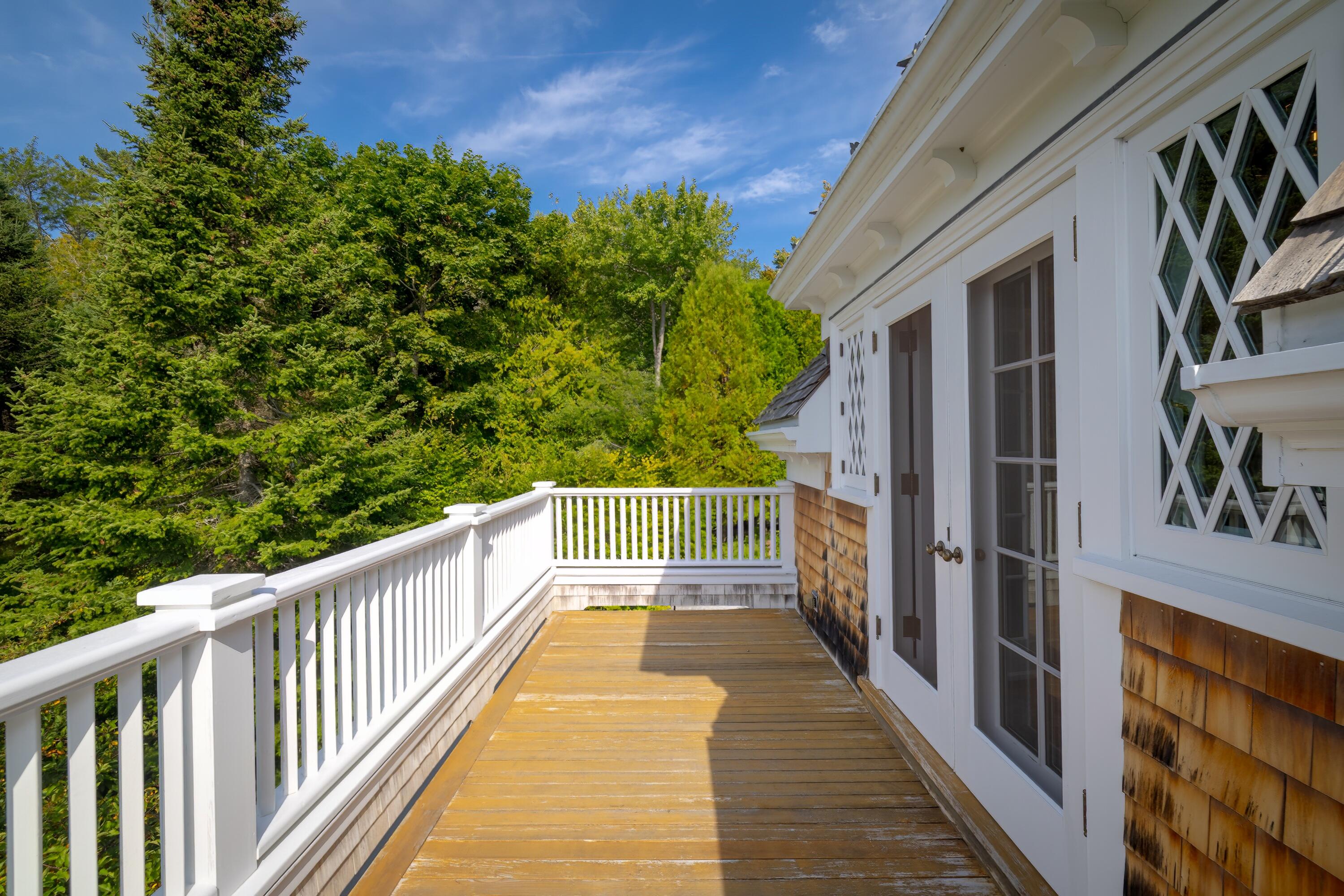 28 Harborside Rd, Northeast Harbor Mount Desert ME 04662