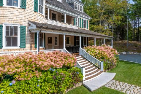 28 Harborside Rd, Northeast Harbor Mount Desert ME 04662