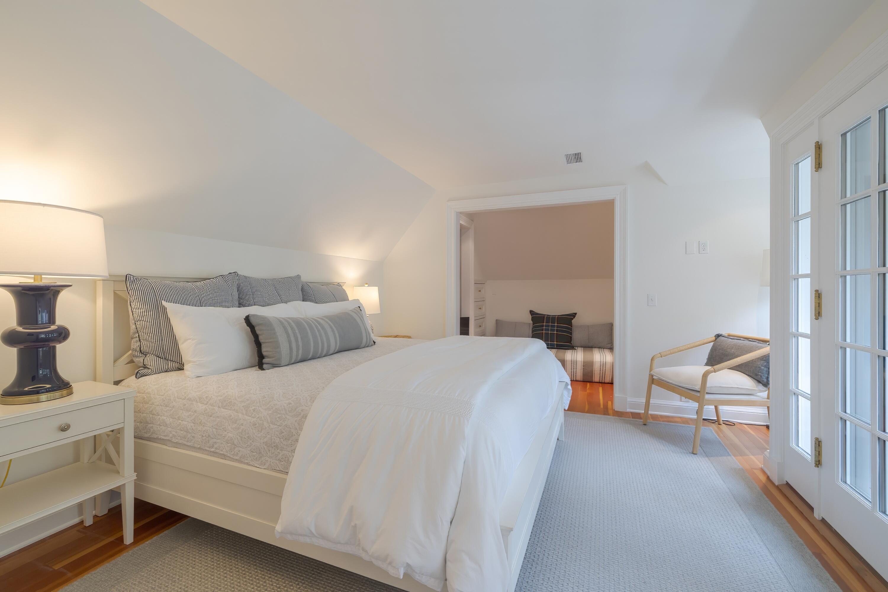 28 Harborside Rd, Northeast Harbor Mount Desert ME 04662