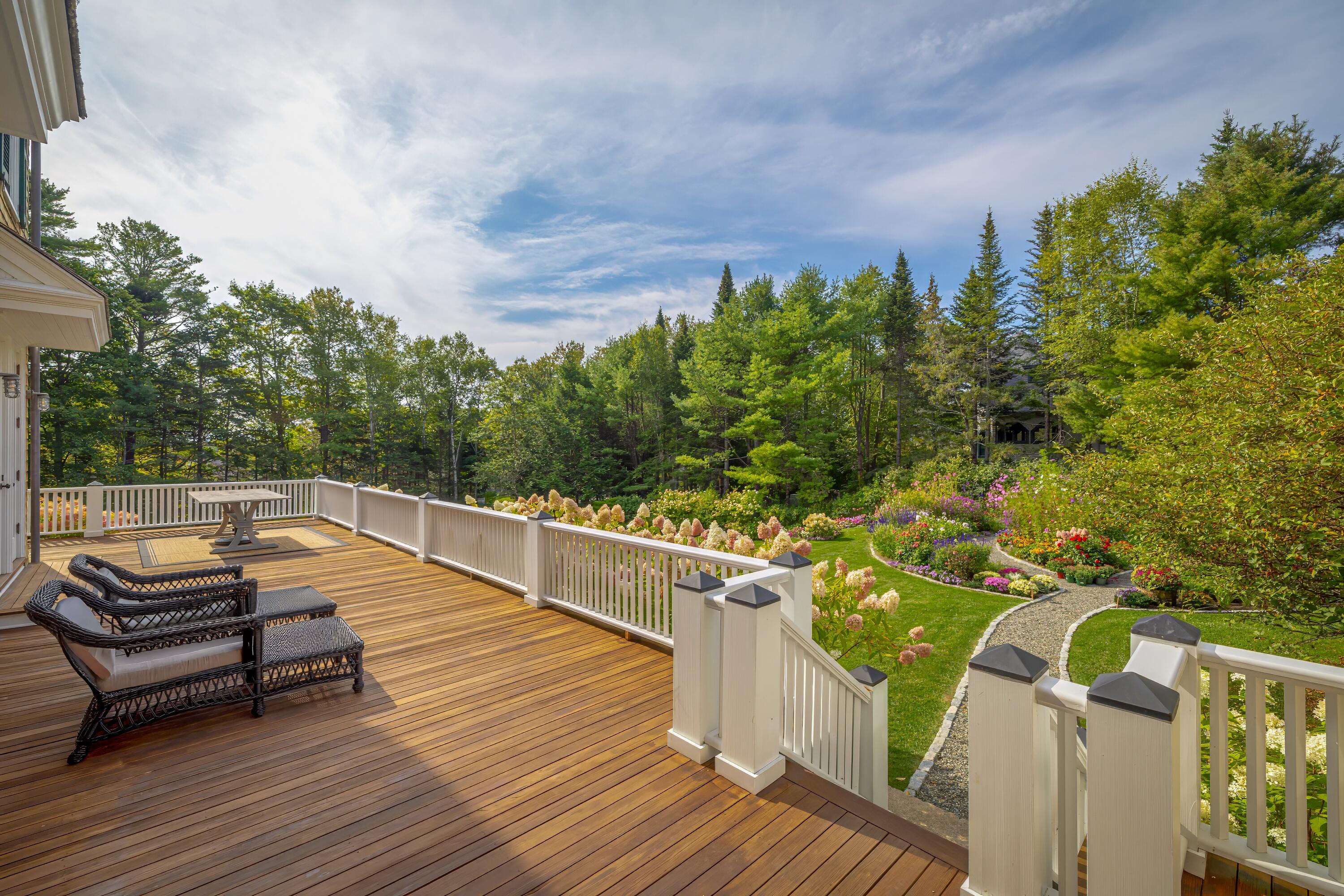 28 Harborside Rd, Northeast Harbor Mount Desert ME 04662