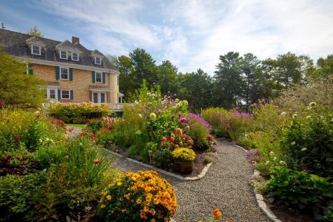 28 Harborside Rd, Northeast Harbor Mount Desert ME 04662