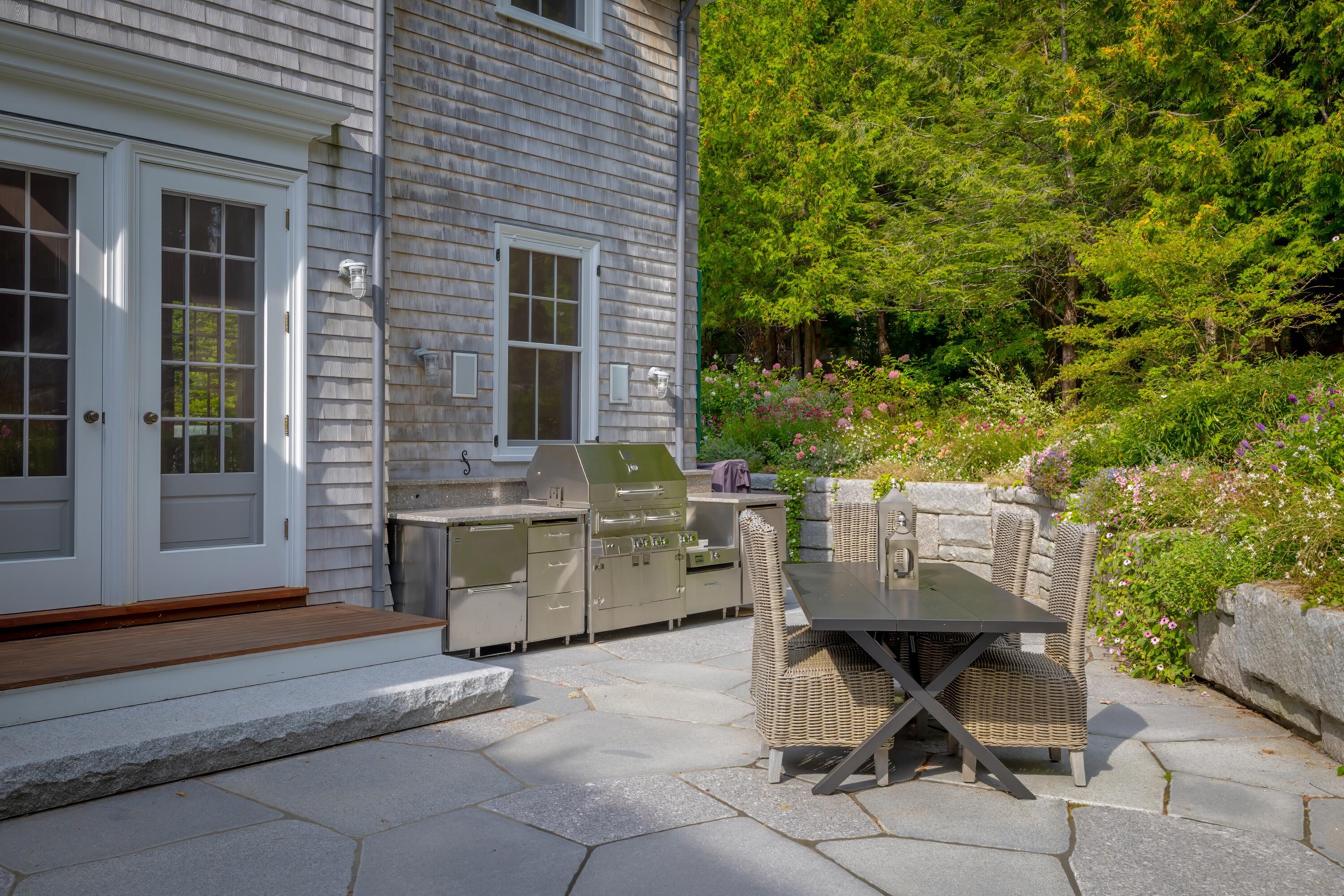 28 Harborside Rd, Northeast Harbor Mount Desert ME 04662