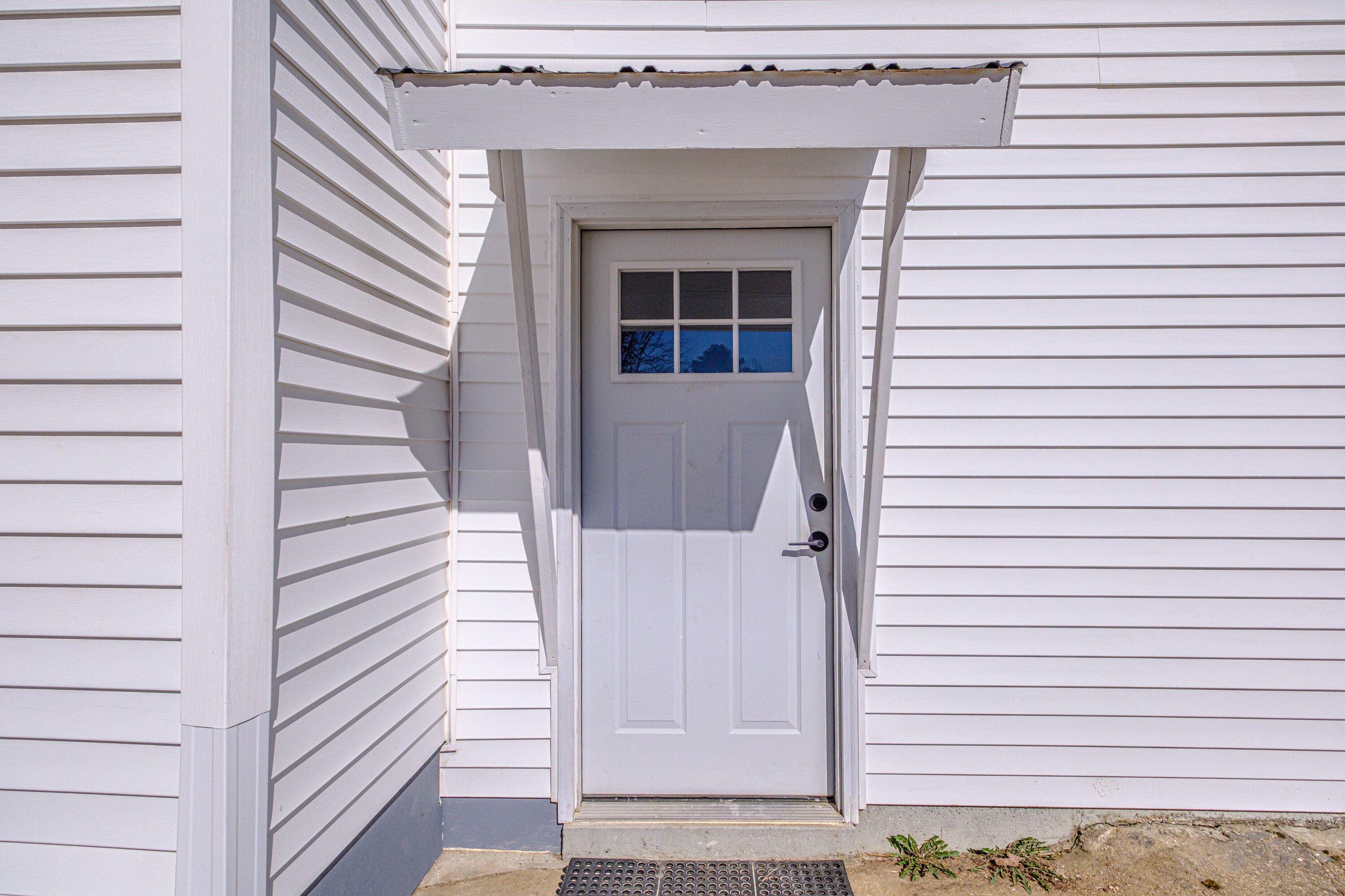 605 Hebron Road Paris ME 04281