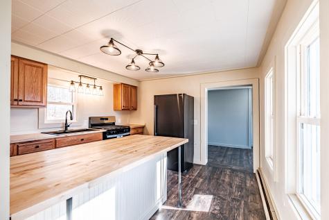 605 Hebron Road Paris ME 04281