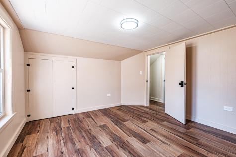 605 Hebron Road Paris ME 04281