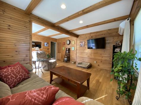 56 Mayfield Road Auburn ME 04210