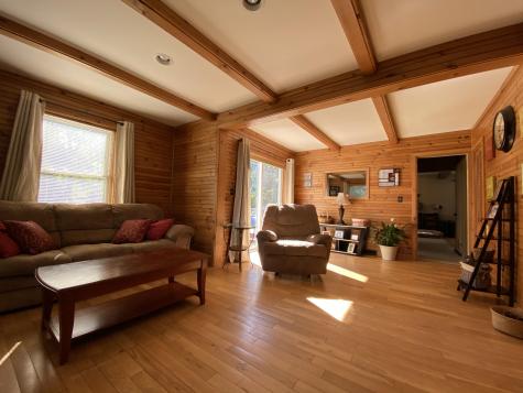 56 Mayfield Road Auburn ME 04210
