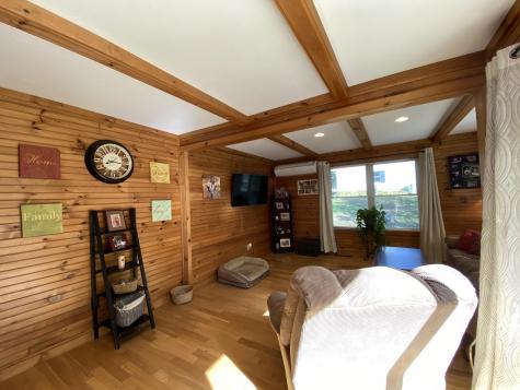 56 Mayfield Road Auburn ME 04210