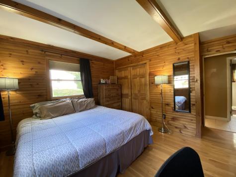 56 Mayfield Road Auburn ME 04210