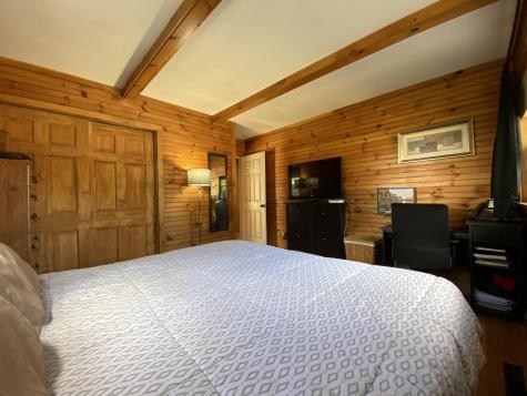 56 Mayfield Road Auburn ME 04210
