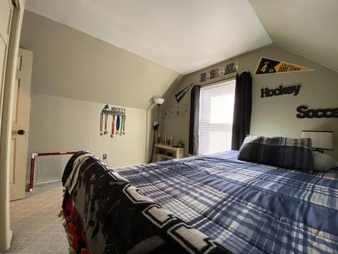 56 Mayfield Road Auburn ME 04210