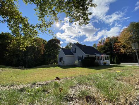 56 Mayfield Road Auburn ME 04210