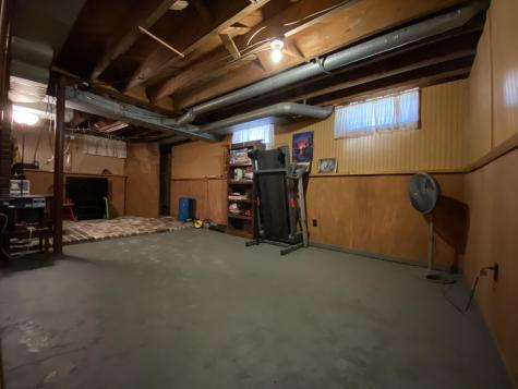 56 Mayfield Road Auburn ME 04210