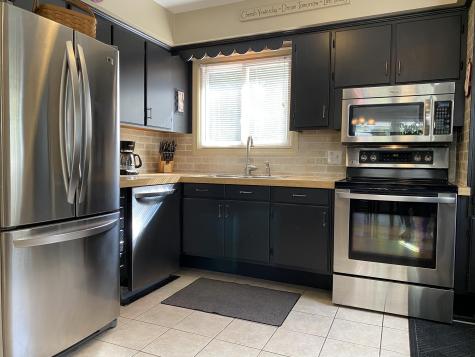 56 Mayfield Road Auburn ME 04210