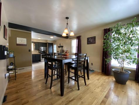 56 Mayfield Road Auburn ME 04210