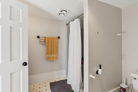 61 Fletcher Street Kennebunk ME 04043