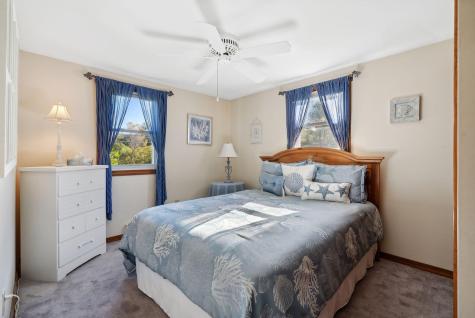 4 Carriage Hill Road Cape Elizabeth ME 04107