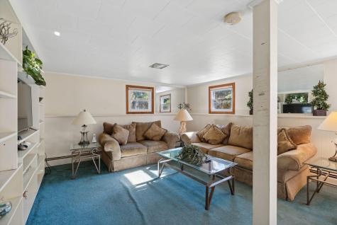 4 Carriage Hill Road Cape Elizabeth ME 04107