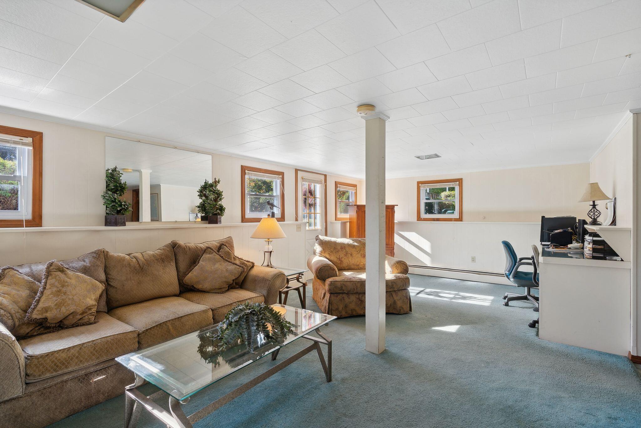 4 Carriage Hill Road Cape Elizabeth ME 04107