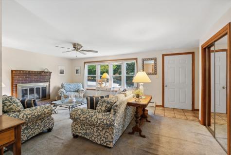 4 Carriage Hill Road Cape Elizabeth ME 04107