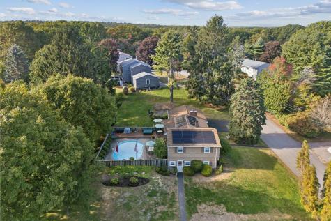 4 Carriage Hill Road Cape Elizabeth ME 04107