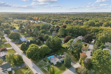 4 Carriage Hill Road Cape Elizabeth ME 04107