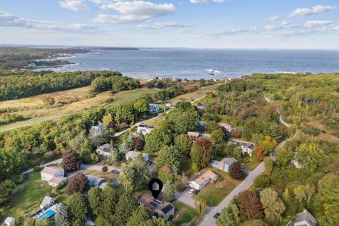 4 Carriage Hill Road Cape Elizabeth ME 04107