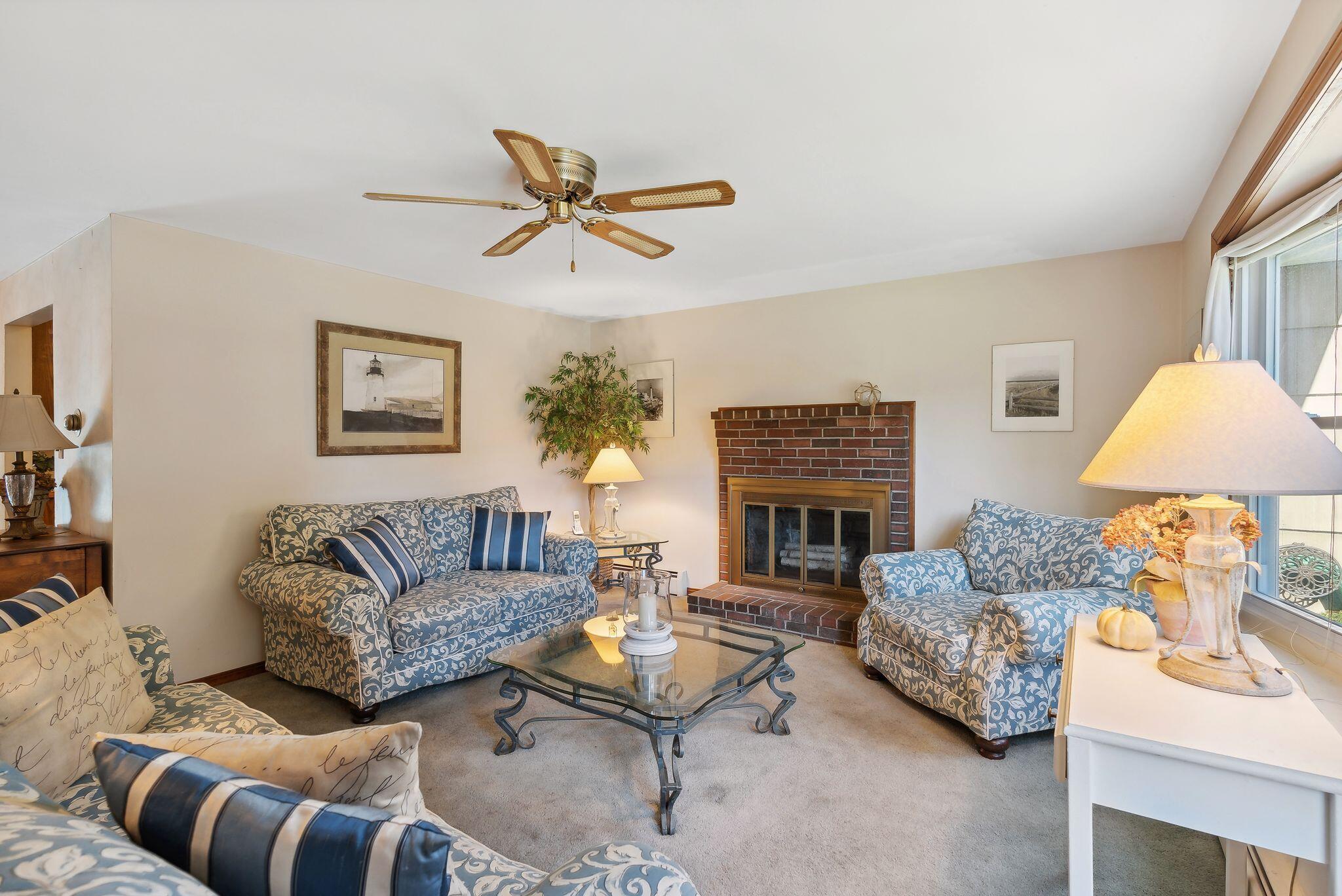 4 Carriage Hill Road Cape Elizabeth ME 04107