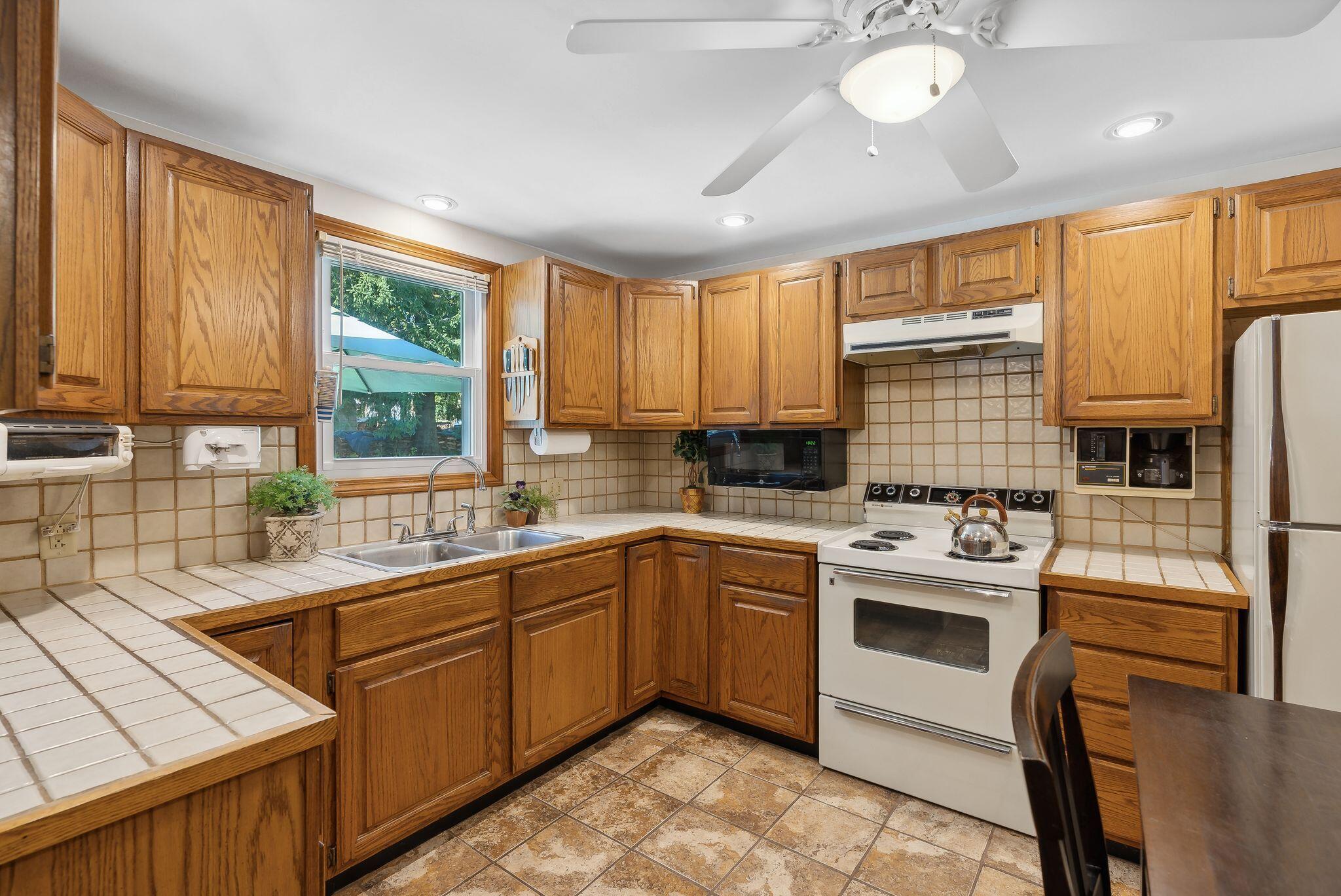 4 Carriage Hill Road Cape Elizabeth ME 04107