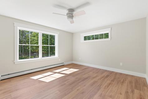 28 Woodbrey Lane Standish ME 04084