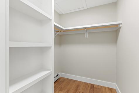 28 Woodbrey Lane Standish ME 04084