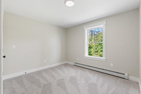 28 Woodbrey Lane Standish ME 04084