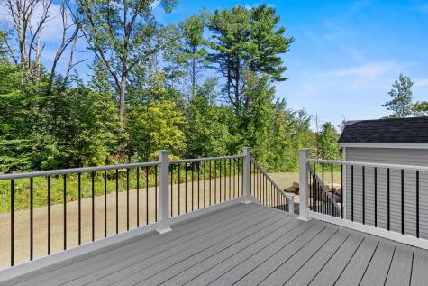 28 Woodbrey Lane Standish ME 04084